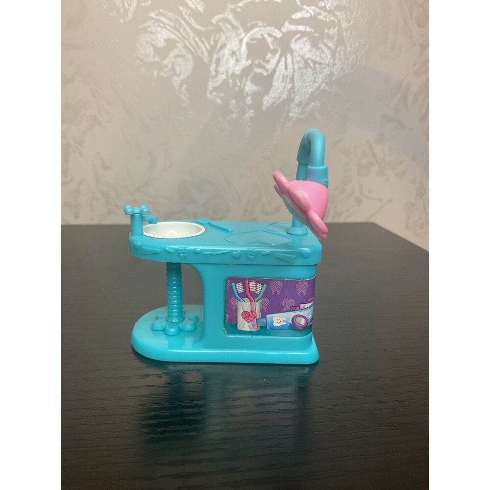 Disney Doc McStuffins on the Go So Much Better Just Play Bathroom Vanity Sink